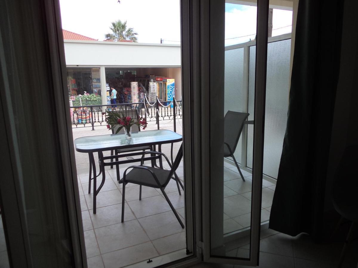 לגאנאס Katerina Apartments Near The Sea מראה חיצוני תמונה